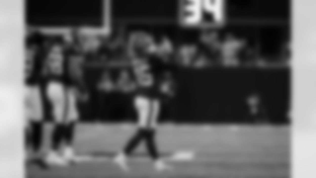 Atlanta Falcons kicker Zane Gonzalez #45 kicks a field goal during the Week 17 Game against the Los Angeles Rams at Mercedes-Benz Stadium in Atlanta, Georgia on Monday, December 29, 2025. (Photo by Taylor McLaughlin/Atlanta Falcons)