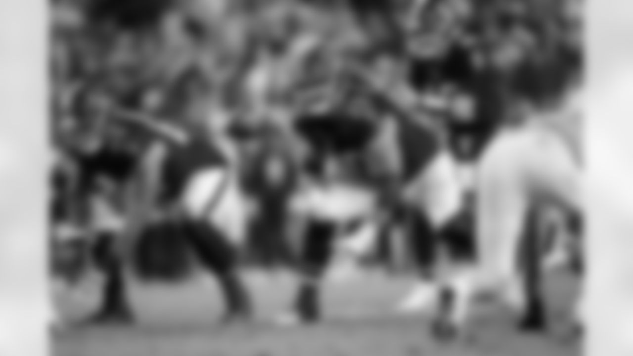 Atlanta Falcons tackle Jake Matthews #70 during the Week 15 Game against the Tampa Bay Buccaneers at Raymond James Stadium in Tampa, Florida on Thursday, December 11, 2025. (Photo by Jay Bendlin/Atlanta Falcons)