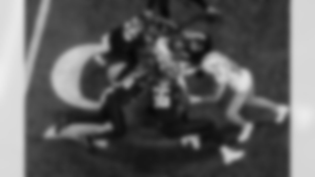 Atlanta Falcons linebacker Ronnie Harrison #36, linebacker Kaden Elliss #55, James Pearce Jr., and edge rusher Leonard Floyd #56 make a tackle during the first half of of the Week 8 Game against the Miami Dolphins at Mercedes-Benz Stadium in Atlanta, Georgia on Sunday, October 26, 2025. (Photo by Mitch Martin/Atlanta Falcons)