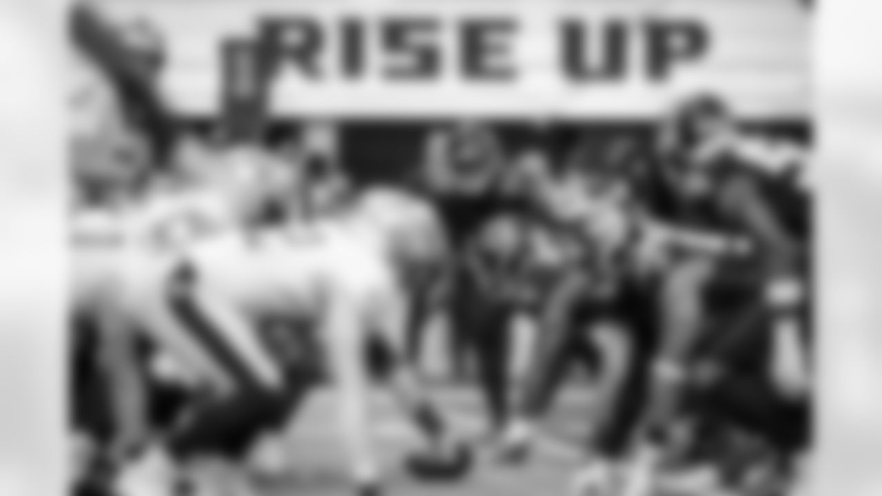 Atlanta Falcons edge rusher Jalon Walker #11 looks on at the line of scrimmage during the Week 18 Game against the New Orleans Saints at Mercedes-Benz Stadium in Atlanta, Georgia on Sunday, January 4, 2026. (Photo by Matthew Grimes/Atlanta Falcons)