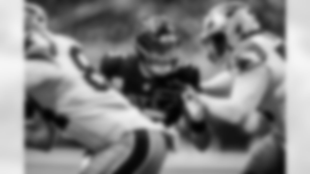 Atlanta Falcons inside linebacker Kaden Elliss #55 during the Week 11 Game against the Carolina Panthers at Mercedes-Benz Stadium in Atlanta, Georgia on Sunday, November 16, 2025. (Photo by Taylor McLaughlin/Atlanta Falcons)