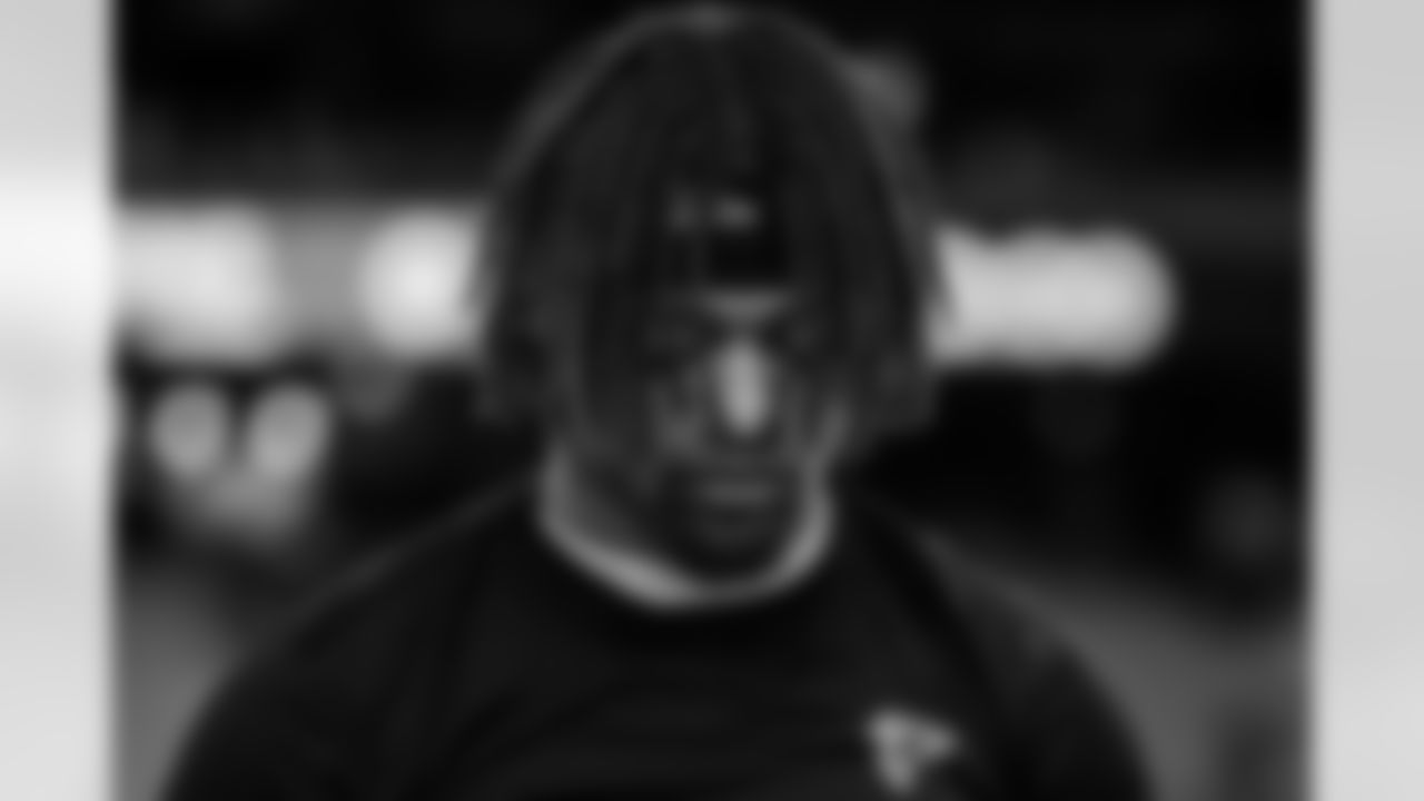 Atlanta Falcons cornerback A.J. Terrell Jr. #24 warms up before the Week 16 Game against the Arizona Cardinals at State Farm Stadium in Glendale, Arizona on Sunday, December 21, 2025. (Photo by Taylor McLaughlin/Atlanta Falcons)