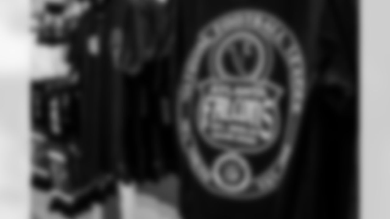 AF_20251108_FalconsHaus_JB307343