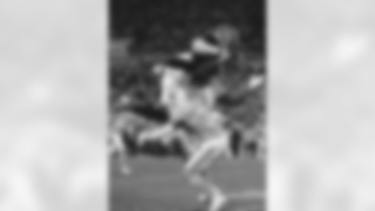 Atlanta Falcons tight end Kyle Pitts Sr. #8 during the Week 15 Game against the Tampa Bay Buccaneers at Raymond James Stadium in Tampa, Florida on Thursday, December 11, 2025. (Photo by Brandon Magnus/Atlanta Falcons)