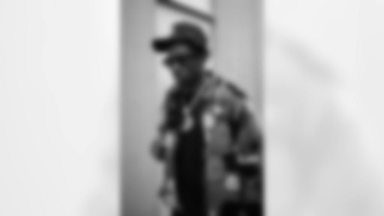 Atlanta Falcons cornerback Dee Alford #20 arrives before the Week 8 Game against the Miami Dolphins at Mercedes-Benz Stadium in Atlanta, Georgia on Sunday, October 26, 2025. (Photo by Taylor McLaughlin/Atlanta Falcons)