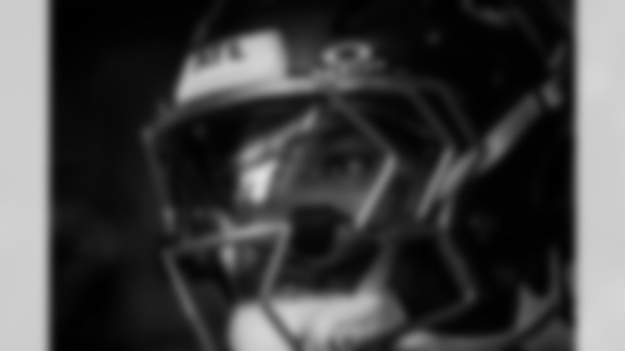 Atlanta Falcons cornerback Dee Alford #20 in the tunnel before the Week 16 Game against the Arizona Cardinals at State Farm Stadium in Glendale, Arizona on Sunday, December 21, 2025. (Photo by Taylor McLaughlin/Atlanta Falcons)