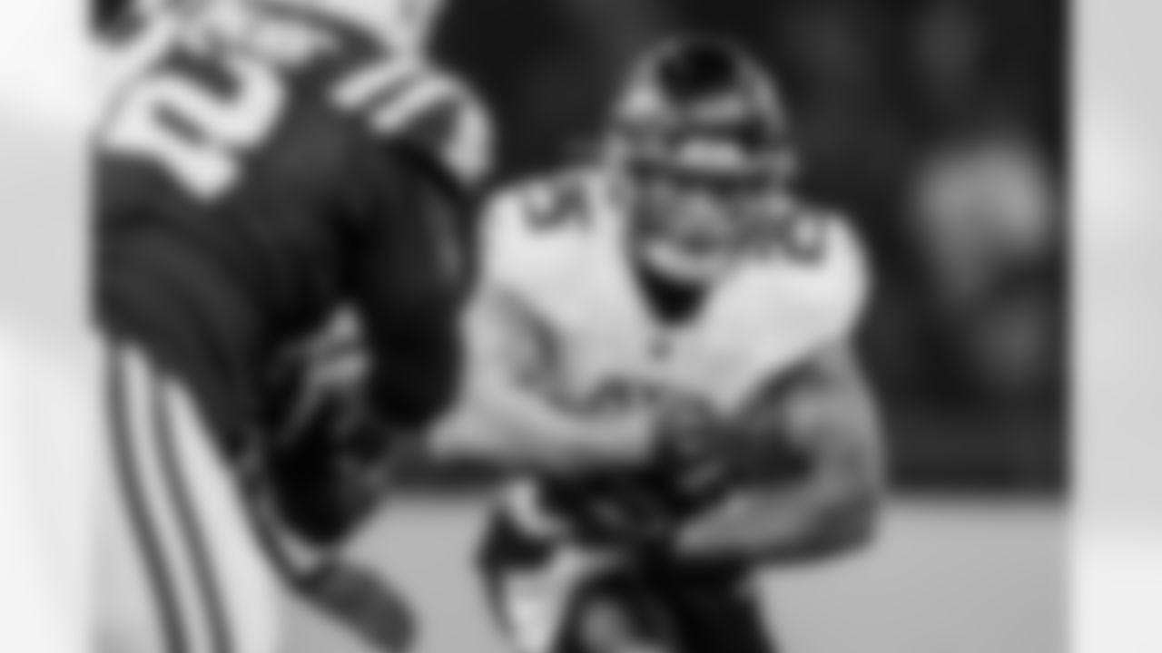 Atlanta Falcons running back Tyler Allgeier #25 scores a touchdown during the Week 10 Game against the Indianapolis Colts at Olympic Stadium in Berlin, Germany on Sunday, November 9, 2025. (Photo by Brandon Magnus/Atlanta Falcons)