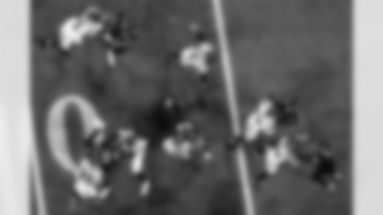 during the Week 14 Game against the Seattle Seahawks at Mercedes-Benz Stadium in Atlanta, Ga. on Sunday, December 7, 2025. (Photo by Ken Griffey Jr./Atlanta Falcons)