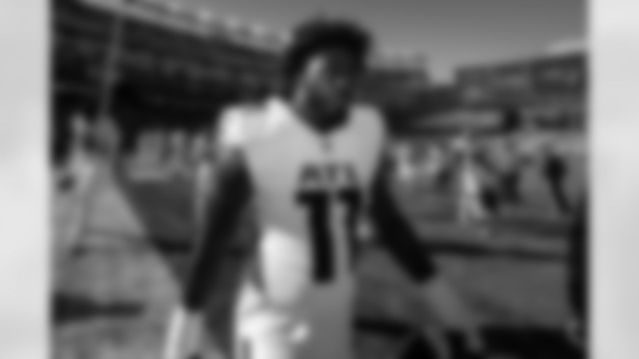 Atlanta Falcons edge rusher Jalon Walker #11 prior to the Week 9 Game against the New England Patriots at Gillette Stadium in Foxborough, Massachusetts on Sunday, November 2, 2025. (Photo by Taylor McLaughlin/Atlanta Falcons)