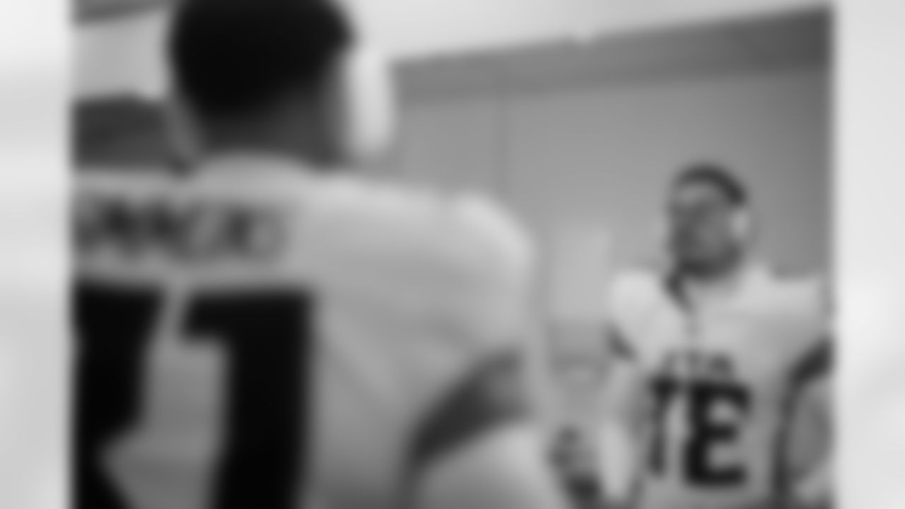 Atlanta Falcons safety Justin Simmons #31 in the locker room prior to the Week 2 Game against the Philadelphia Eagles at Lincoln Financial Field in Philadelpha, Pennsylvania on Monday, September 16, 2024. (Photo by Shanna Lockwood/Atlanta Falcons)