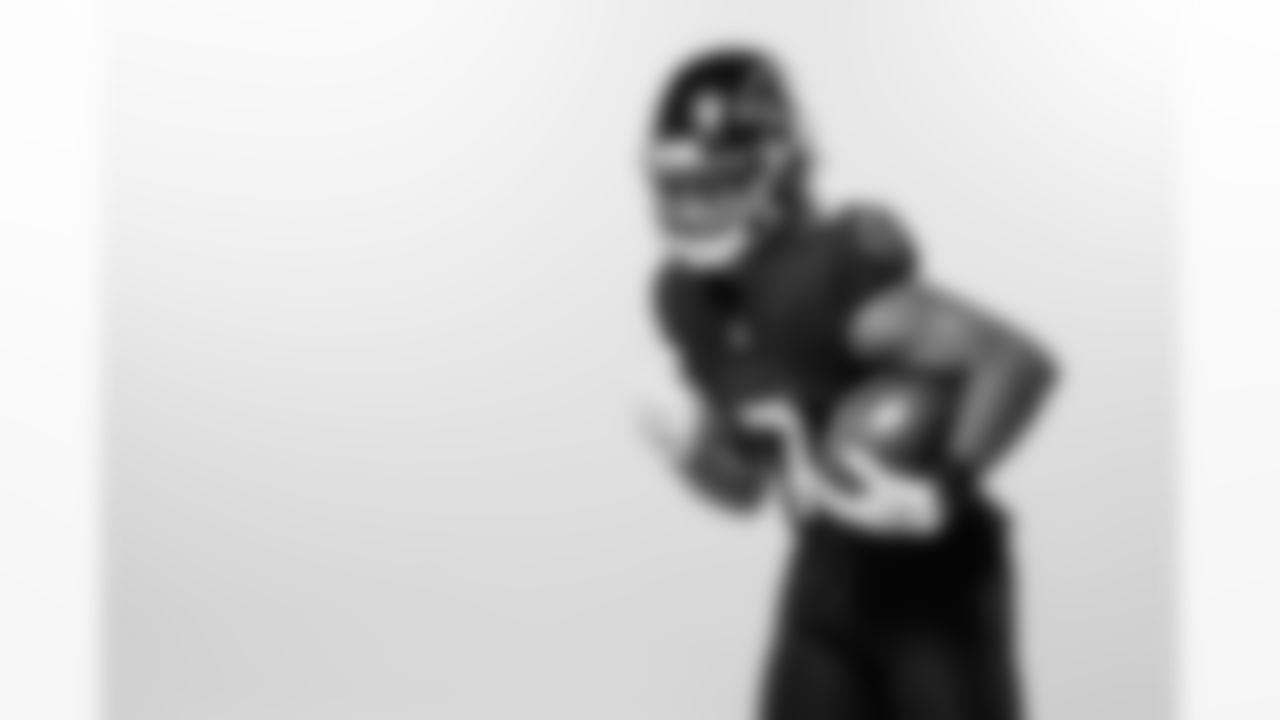 Atlanta Falcons running back Bijan Robinson #7 poses for a photo during 2025 Creative Days at the Atlanta Falcons Training Facility in Flowery Branch, Ga. On Monday, June 9, 2025. (Photo by Jay Bendlin/Atlanta Falcons)