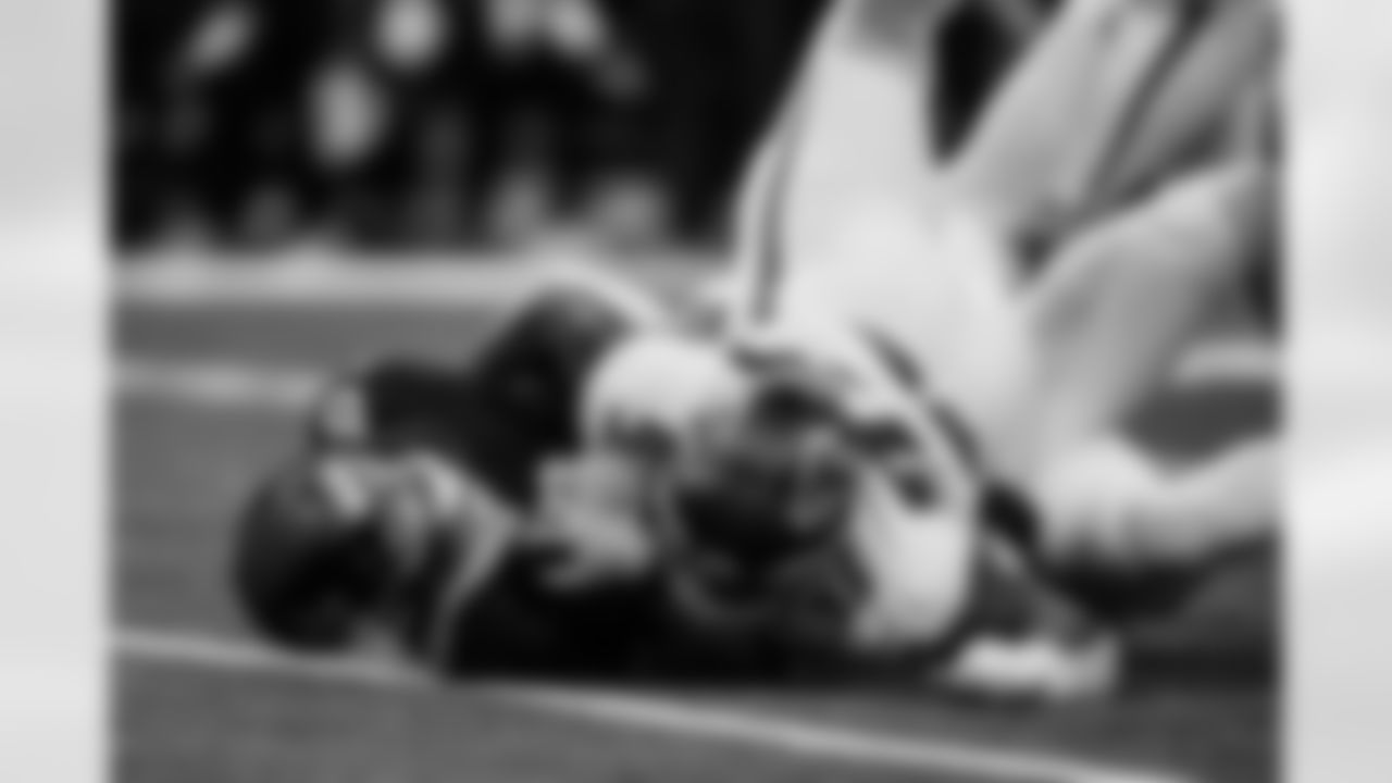 Atlanta Falcons defensive lineman Kentavius Street #93 makes a tackle during the Week 12 Game against the New Orleans Saints at Caesars Superdome in New Orleans, Louisiana on Sunday, November 23, 2025. (Photo by Taylor McLaughlin/Atlanta Falcons)