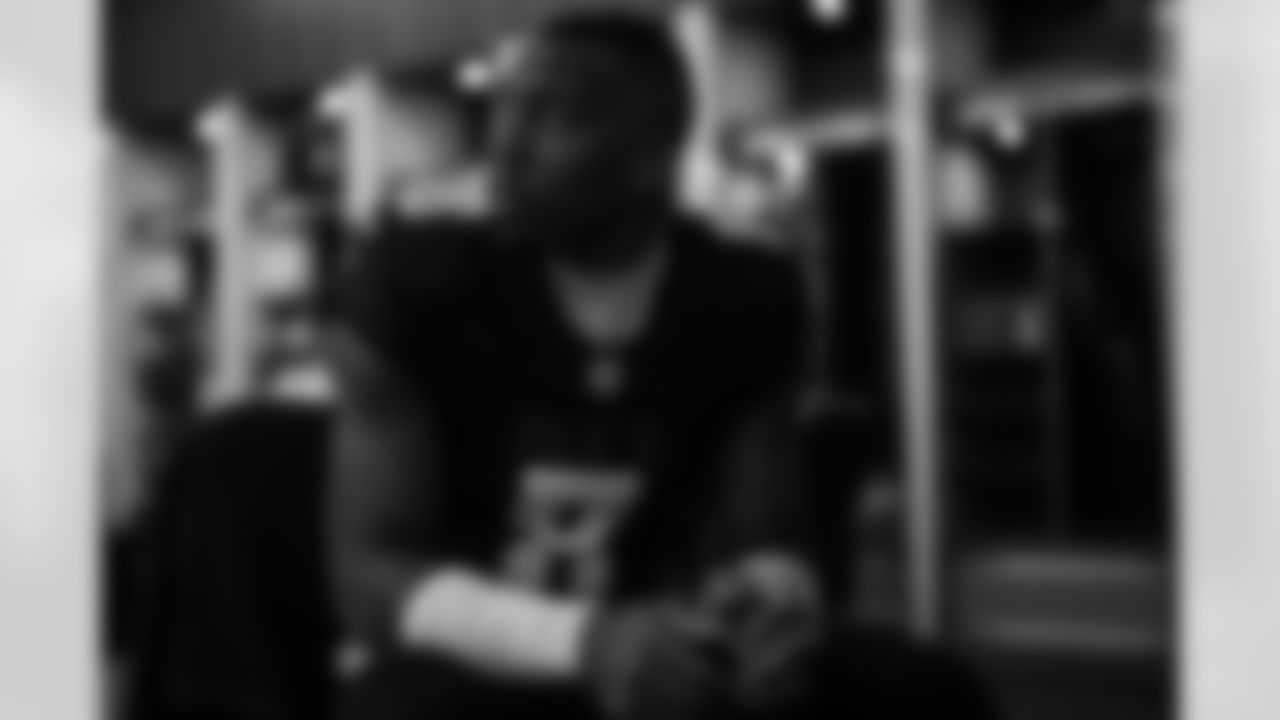 Atlanta Falcons tight end Kyle Pitts Sr. #8 in the locker room before the Week 18 Game against the New Orleans Saints at Mercedes-Benz Stadium in Atlanta, Georgia on Sunday, January 4, 2026. (Photo by Brandon Magnus/Atlanta Falcons)