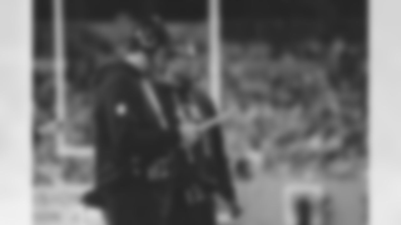 Atlanta Falcons head coach Raheem Morris and Zac Robinson during the Week 15 Game against the Tampa Bay Buccaneers at Raymond James Stadium in Tampa, Florida on Thursday, December 11, 2025. (Photo by Brandon Magnus/Atlanta Falcons)