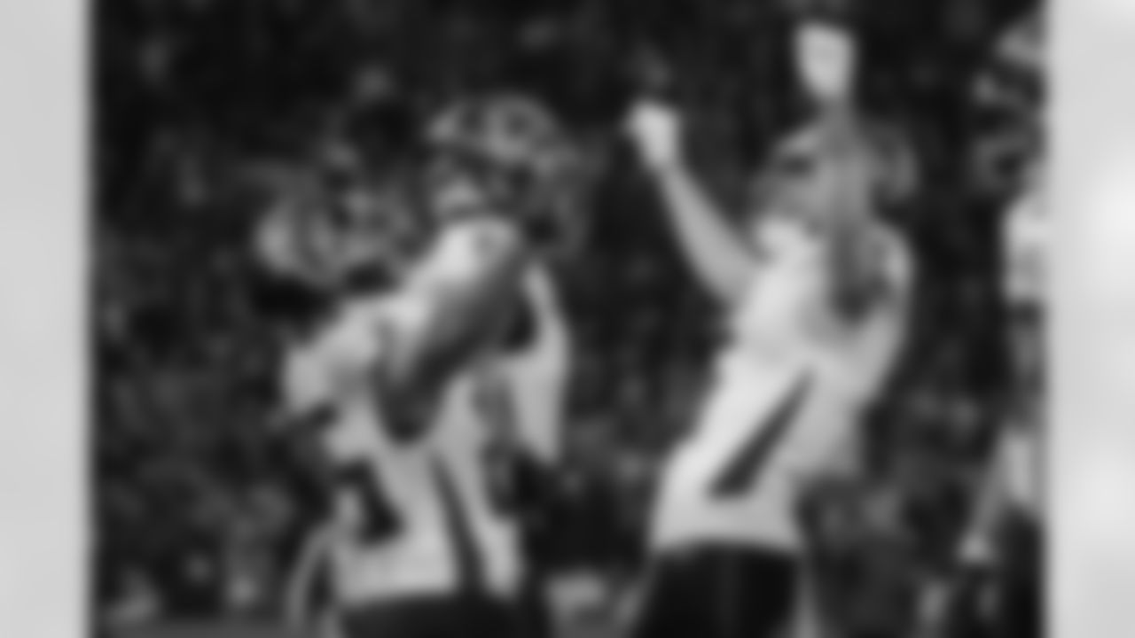 Atlanta Falcons running back Tyler Allgeier #25 celebrates after a touchdown during the fourth quarter of the Week 10 Game against the Indianapolis Colts at Olympic Stadium in Berlin, Germany on Sunday, November 9, 2025. (Photo by Taylor McLaughlin/Atlanta Falcons)