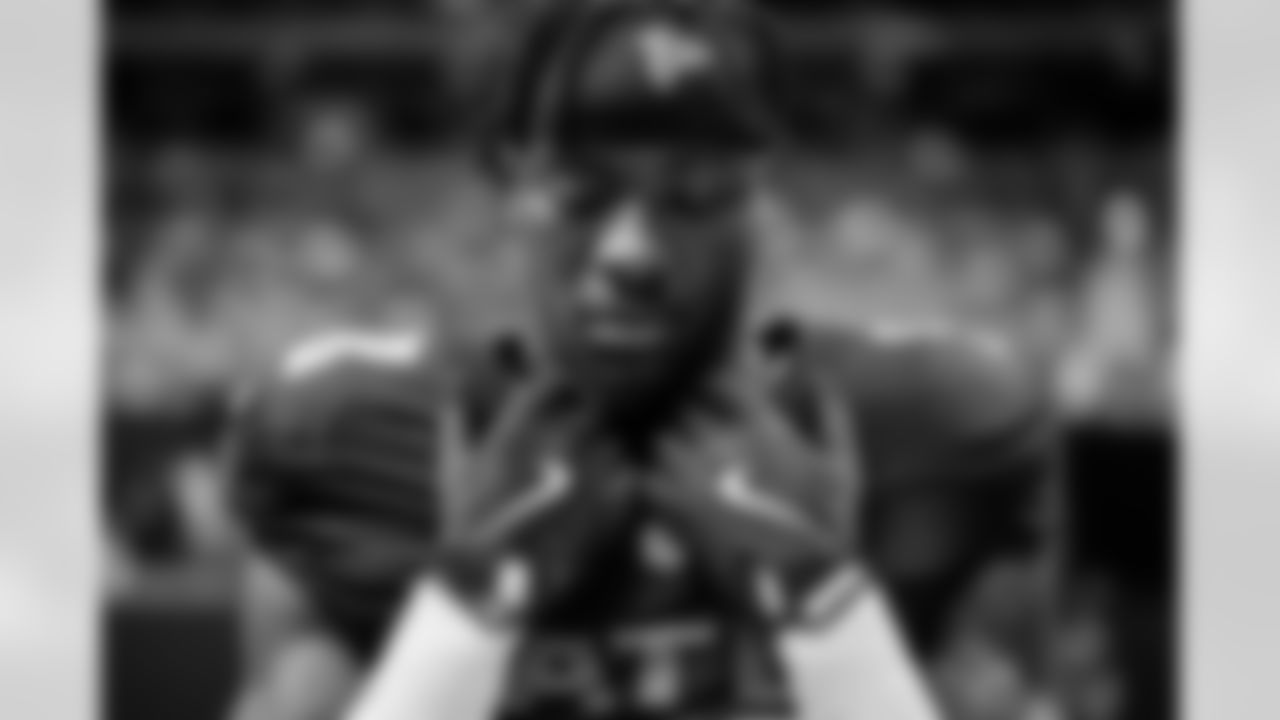 Atlanta Falcons running back Nathan Carter #38 before the Week 11 Game against the Carolina Panthers at Mercedes-Benz Stadium in Atlanta, Georgia on Sunday, November 16, 2025. (Photo by Kevin Liles/Atlanta Falcons)