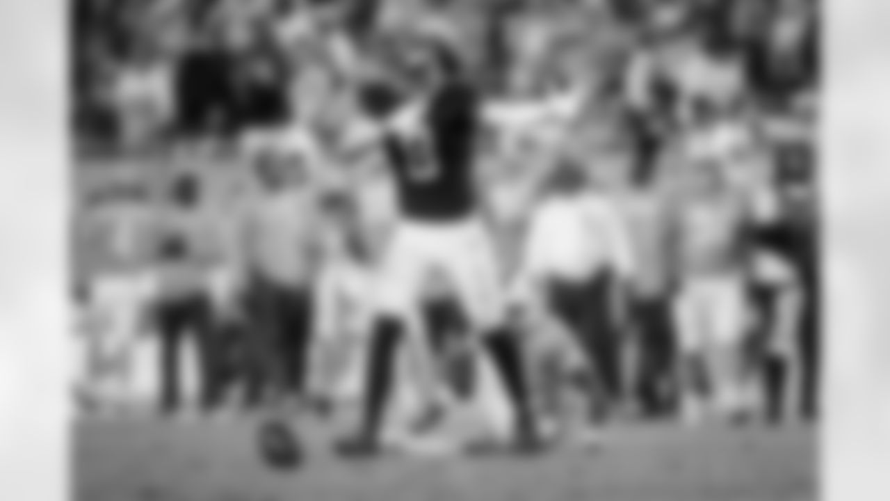 Atlanta Falcons tight end Kyle Pitts Sr. #8 reacts during the Week 15 Game against the Tampa Bay Buccaneers at Raymond James Stadium in Tampa, Florida on Thursday, December 11, 2025. (Photo by Mitch Martin/Atlanta Falcons)