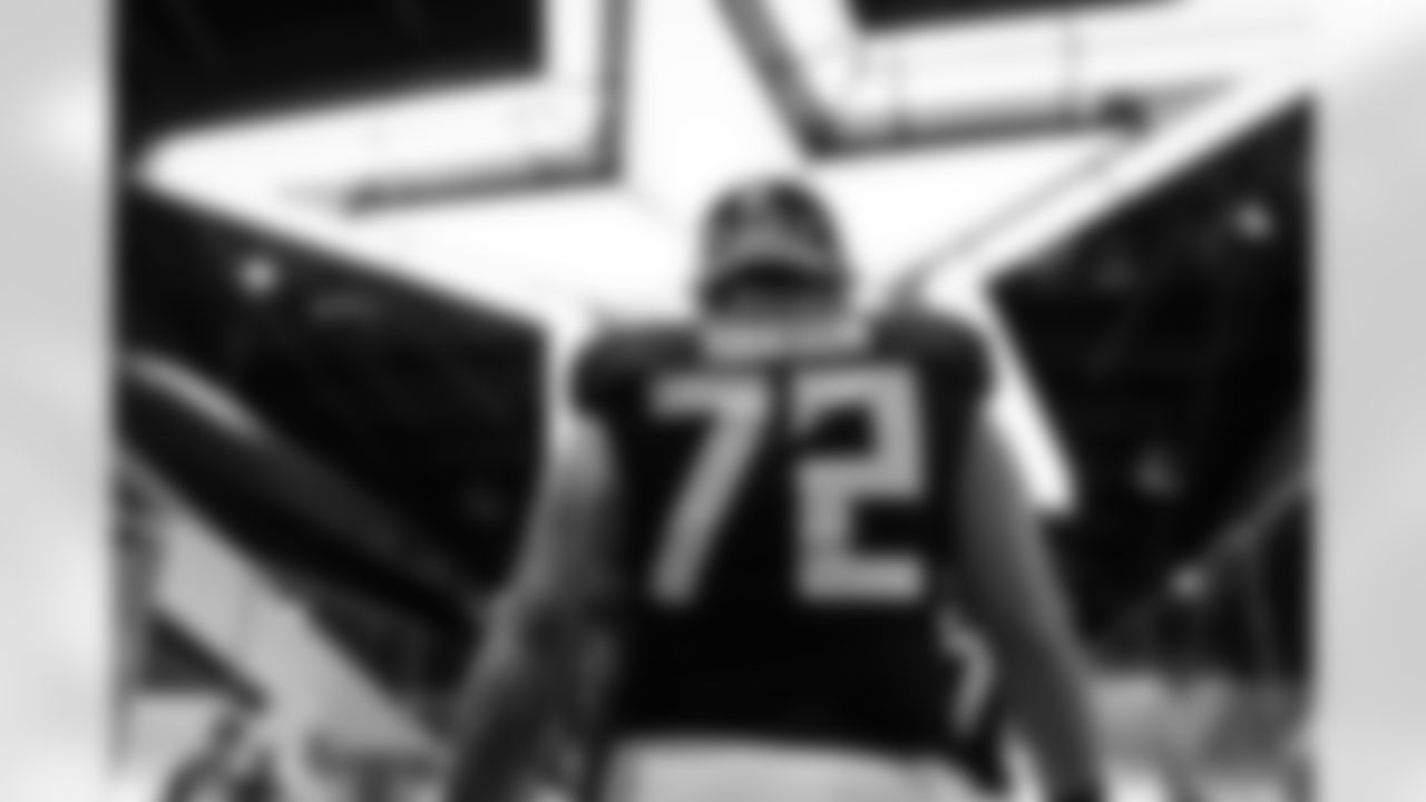 Atlanta Falcons offensive lineman Jake Hanson #72 in the locker room before the Preseason Game against the Dallas Cowboys at AT&T Stadium in Arlington, Texas on Friday, August 22, 2025. (Photo by Jay Bendlin/Atlanta Falcons)