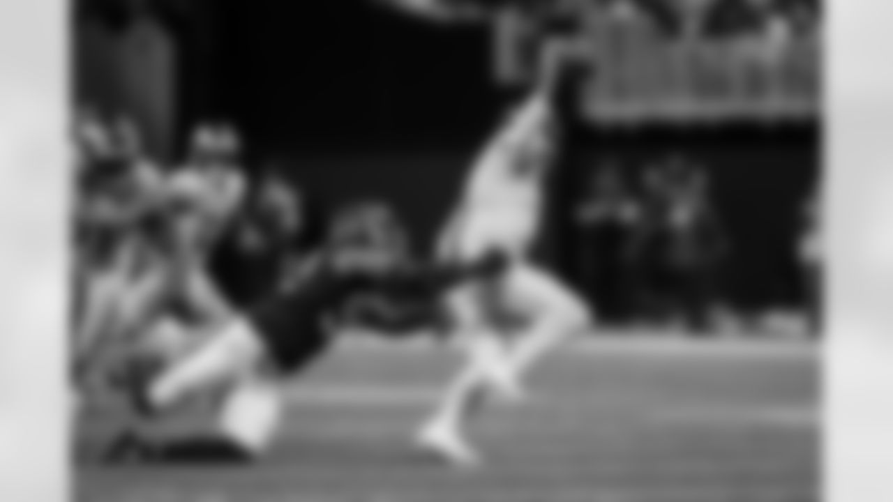 Atlanta Falcons linebacker Khalid Kareem #92 makes a tackle during the Week 17 Game against the Los Angeles Rams at Mercedes-Benz Stadium in Atlanta, Georgia on Monday, December 29, 2025. (Photo by Taylor McLaughlin/Atlanta Falcons)