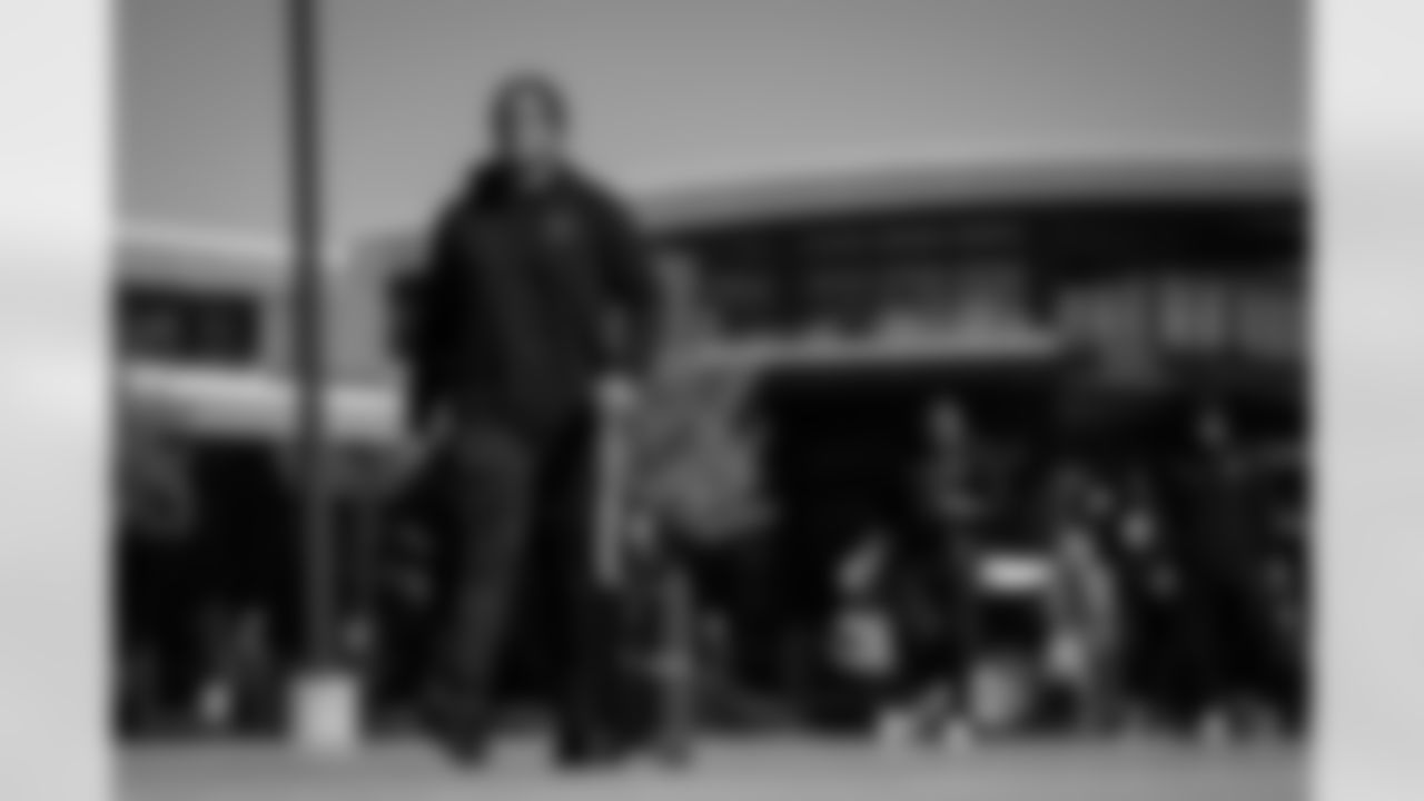 Atlanta Falcons offensive lineman Matthew Bergeron #65 boards the plane at Hartsfield-Jackson International Airport in Atlanta, Ga. on Saturday, November 1, 2025. (Photo by Jay Bendlin/Atlanta Falcons)