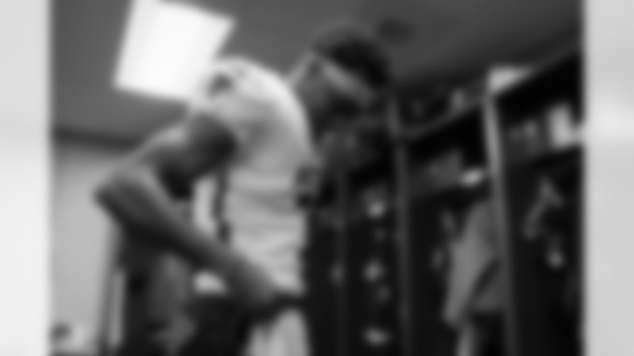 Atlanta Falcons wide receiver Darnell Mooney #1 gets ready in the locker room before the Week 9 Game against the New England Patriots at Gillette Stadium in Foxborough, Massachusetts on Sunday, November 2, 2025. (Photo by Jay Bendlin/Atlanta Falcons)