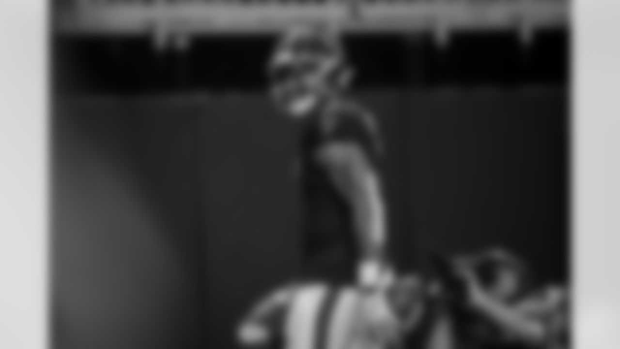 Atlanta Falcons running back Bijan Robinson #7 scores a touchdown during the Week 17 Game against the Los Angeles Rams at Mercedes-Benz Stadium in Atlanta, Georgia on Monday, December 29, 2025. (Photo by Jay Bendlin/Atlanta Falcons)