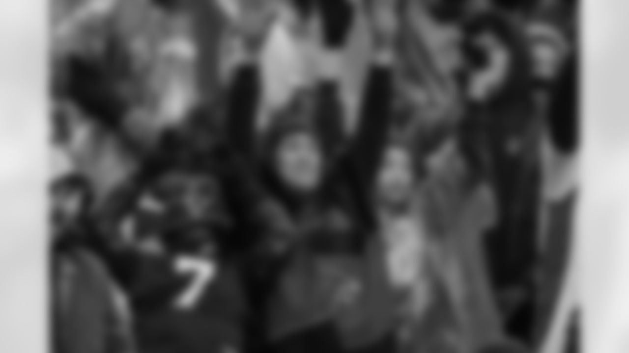 Fans during the Week 13 Game against the New York Jets at Metlife Stadium in East Rutherford, New Jersey on Sunday, November 30, 2025. (Photo by Taylor McLaughlin/Atlanta Falcons)