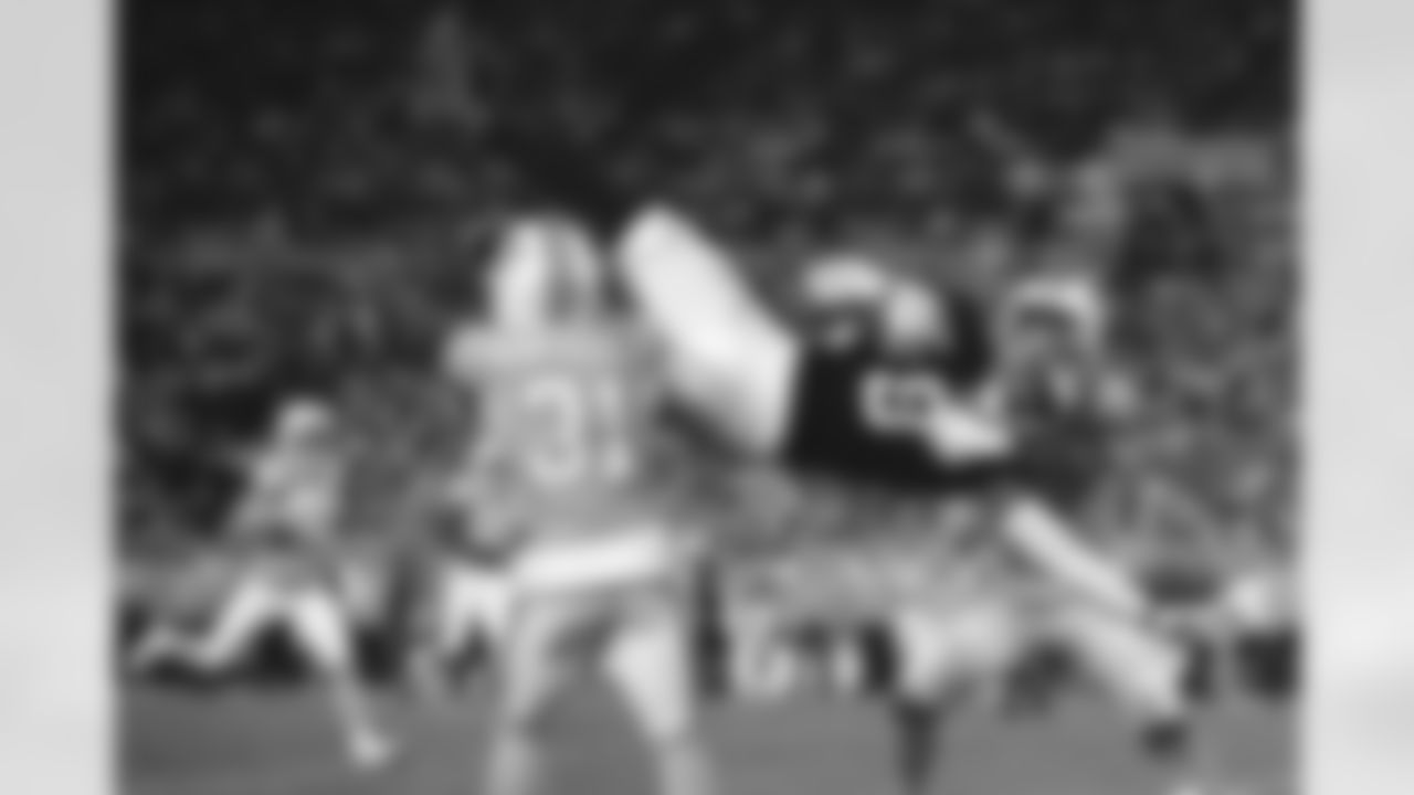 Atlanta Falcons tight end Kyle Pitts Sr. #8 during the Week 15 Game against the Tampa Bay Buccaneers at Raymond James Stadium in Tampa, Florida on Thursday, December 11, 2025. (Photo by Brandon Magnus/Atlanta Falcons)