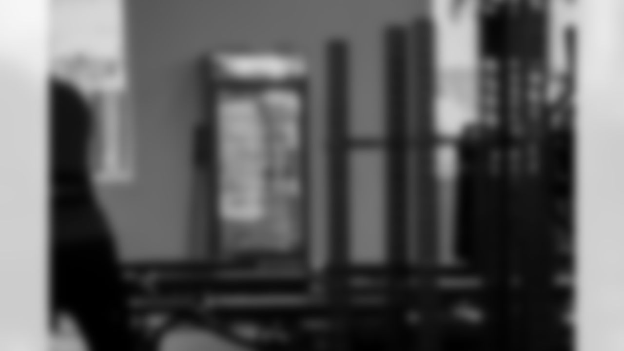 Gatorade during team lift at Atlanta Falcons Training Facility in Flowery Branch, Georgia, on Monday, December 8, 2025. (Photo by Taylor McLaughlin/Atlanta Falcons)