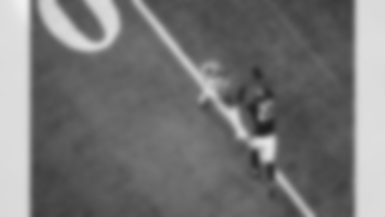 Atlanta Falcons edge rusher James Pearce Jr. #27 makes a sack during the Week 11 Game against the Carolina Panthers at Mercedes-Benz Stadium in Atlanta, Georgia on Sunday, November 16, 2025. (Photo by Brandon Magnus/Atlanta Falcons)