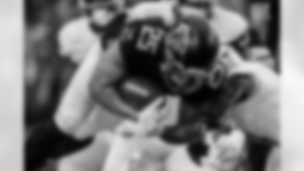 Atlanta Falcons running back Tyler Allgeier #25 carries the ball during the Week 16 Game against the Arizona Cardinals at State Farm Stadium in Glendale, Arizona on Sunday, December 21, 2025. (Photo by Taylor McLaughlin/Atlanta Falcons)