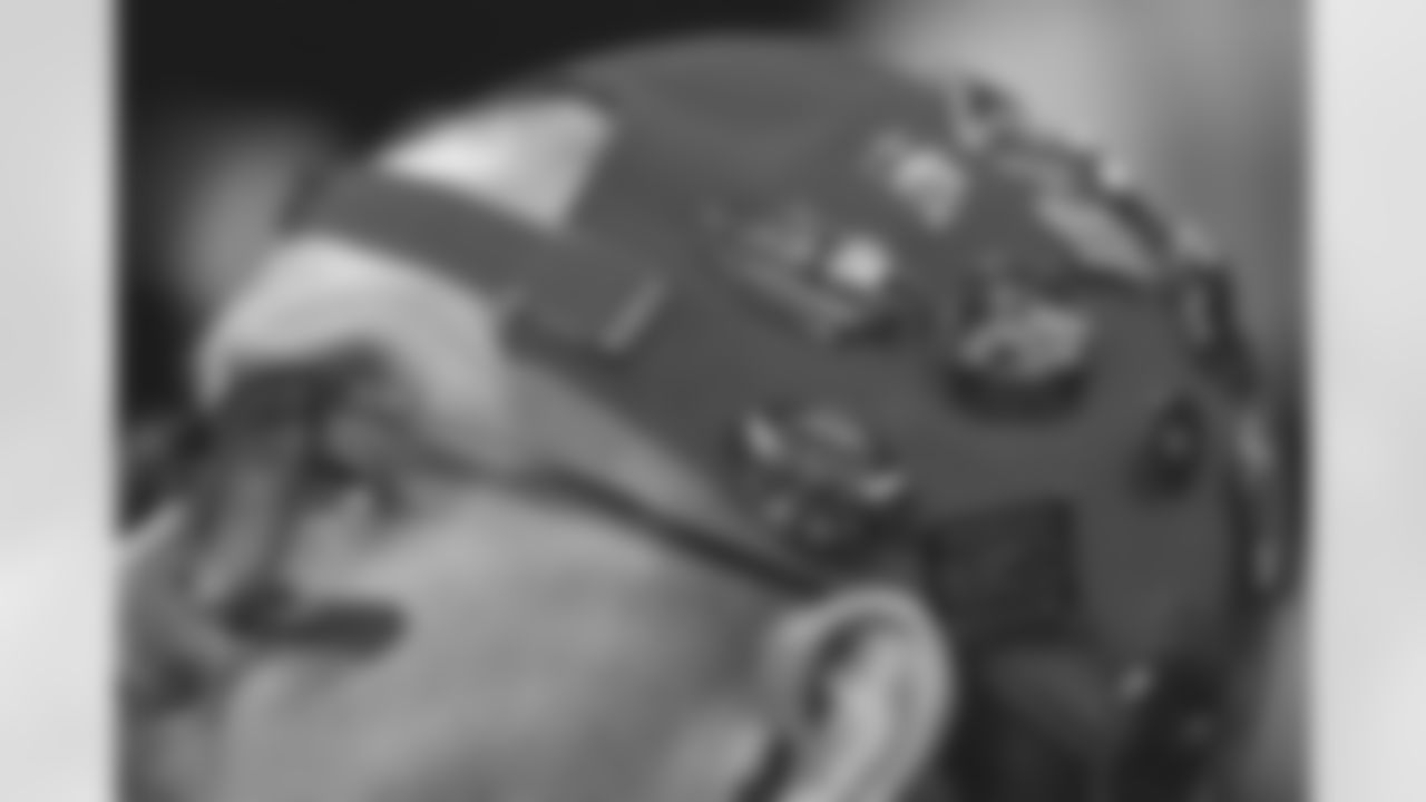 A fan looks spat the halo board during the Week 6 Game against the Buffalo Bills at Mercedes-Benz Stadium in Atlanta, Ga. on Monday, October 13, 2025. (Photo by Brandon Magnus/Atlanta Falcons)