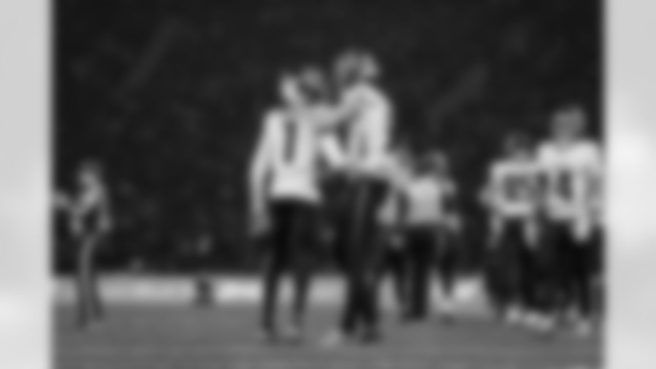 Atlanta Falcons wide receiver Drake London #5 celebrates after a two-point conversion during the fourth quarter of the Week 10 Game against the Indianapolis Colts at Olympic Stadium in Berlin, Germany on Sunday, November 9, 2025. (Photo by Taylor McLaughlin/Atlanta Falcons)