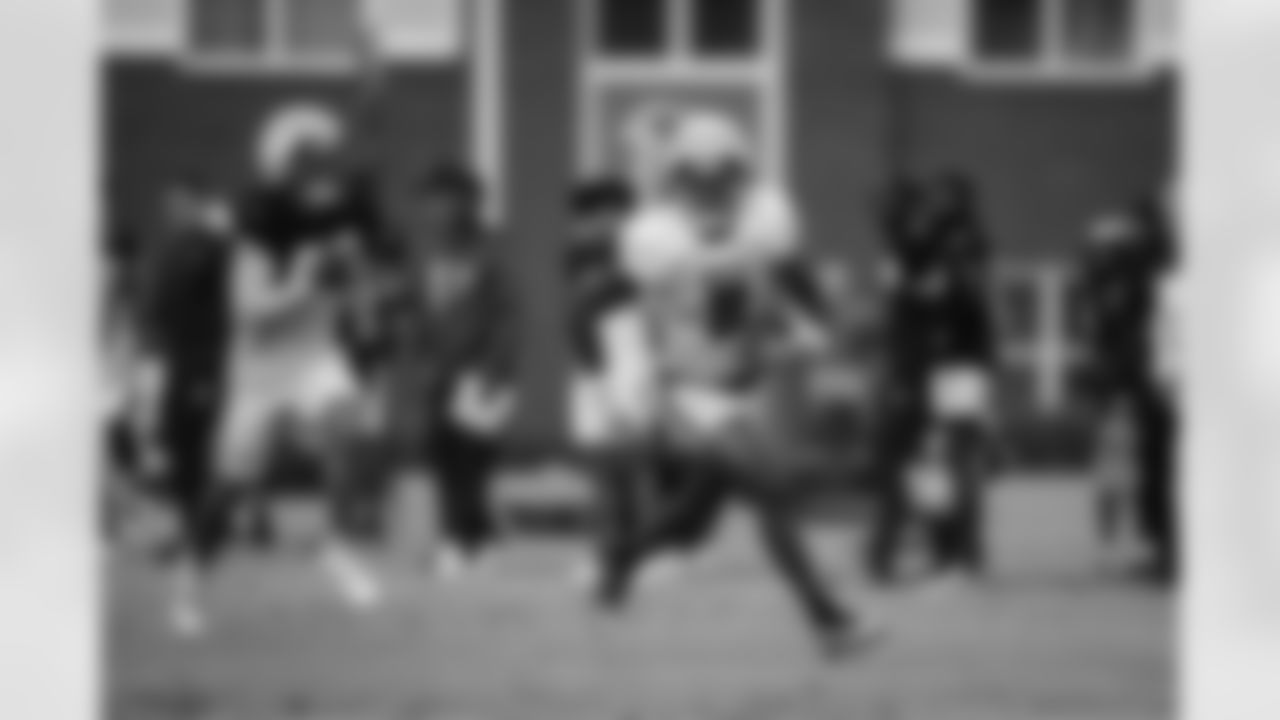 Atlanta Falcons tight end Kyle Pitts Sr. #8 during practice at Atlanta Falcons Training Facility in Flowery Branch, Georgia, on Thursday, November 20, 2025. (Photo by Jay Bendlin/Atlanta Falcons)