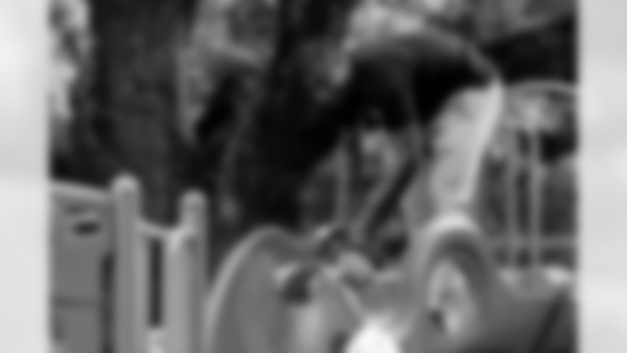 Scenes from the Hometown Huddle clean up event at Anderson Park in Atlanta, Georgia, on Tuesday October 4, 2022. (Photo by Mitch Martin/Atlanta Falcons)