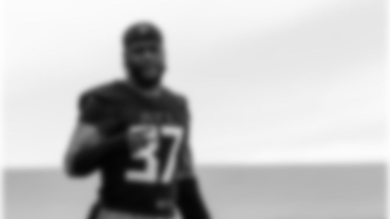 Atlanta Falcons defensive back DeMarcco Hellams #37 during practice at Atlanta Falcons Training Facility in Flowery Branch, Ga. on Thursday, November 30, 2023. (Photo by Jay Bendlin/Atlanta Falcons)