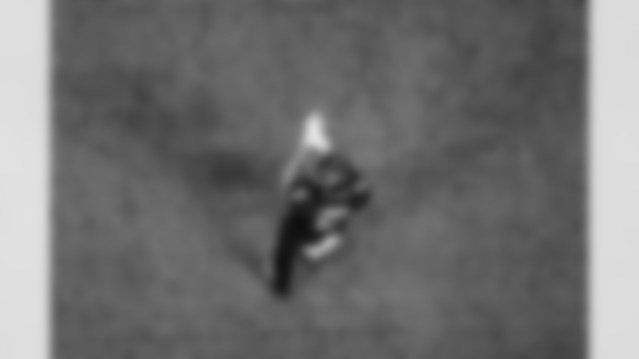 Atlanta Falcons wide receiver Drake London #5 makes a catch during the Week 18 Game against the New Orleans Saints at Mercedes-Benz Stadium in Atlanta, Georgia on Sunday, January 4, 2026. (Photo by Taylor McLaughlin/Atlanta Falcons)