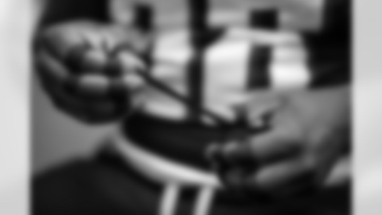 Atlanta Falcons defensive lineman Ruke Orhorhoro #98 in the locker room before the Week 18 Game against the New Orleans Saints at Mercedes-Benz Stadium in Atlanta, Georgia on Sunday, January 4, 2026. (Photo by Brandon Magnus/Atlanta Falcons)