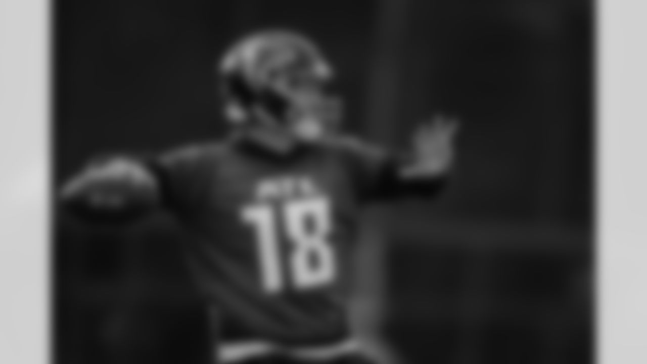 Atlanta Falcons quarterback Kirk Cousins #18 during practice at Atlanta Falcons Training Facility in Flowery Branch, Georgia, on Wednesday, December 17, 2025. (Photo by Jay Bendlin/Atlanta Falcons)