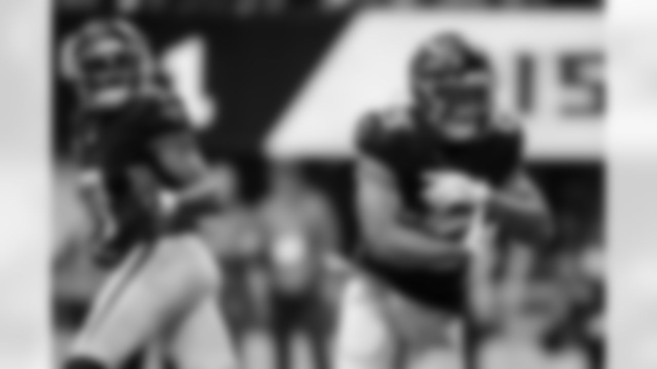 Atlanta Falcons running back Tyler Allgeier #25 scores a touchdown during the Week 11 Game against the Carolina Panthers at Mercedes-Benz Stadium in Atlanta, Georgia on Sunday, November 16, 2025. (Photo by Jay Bendlin/Atlanta Falcons)