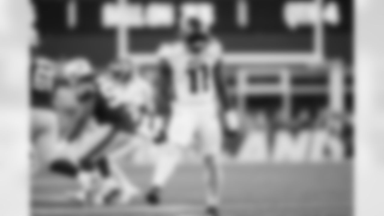 Atlanta Falcons edge rusher Jalon Walker #11 celebrates a tackle during the Week 9 Game against the New England Patriots at Gillette Stadium in Foxborough, Massachusetts on Sunday, November 2, 2025. (Photo by Jay Bendlin/Atlanta Falcons)