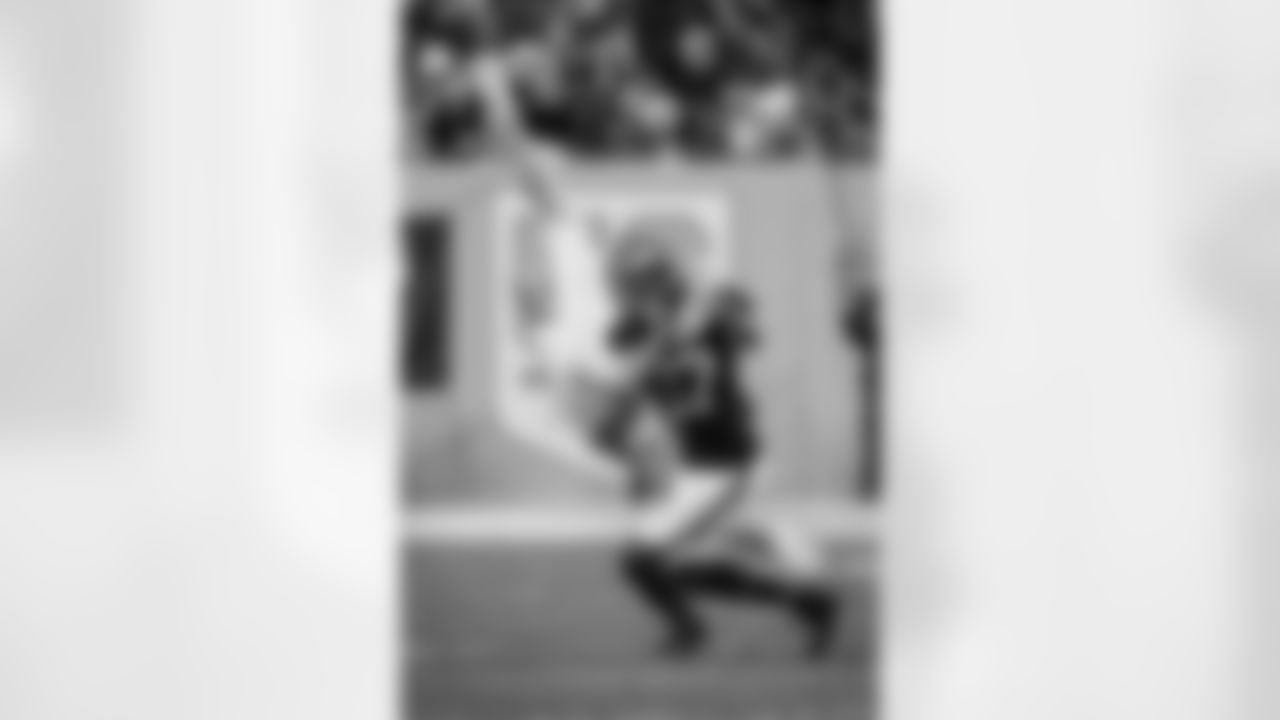 Atlanta Falcons cornerback Cobee Bryant #37 collides with a player during the Week 15 Game against the Tampa Bay Buccaneers at Raymond James Stadium in Tampa, Florida on Thursday, December 11, 2025. (Photo by Taylor McLaughlin/Atlanta Falcons)