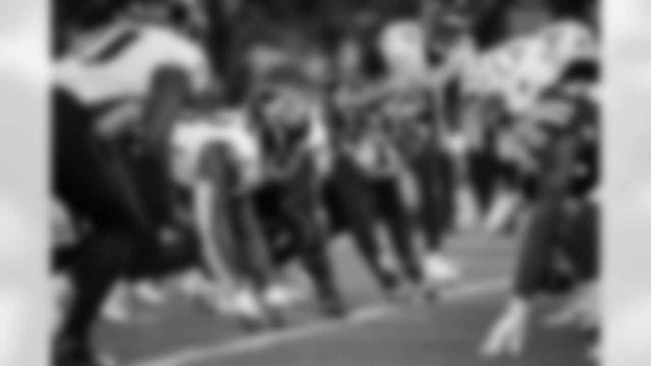 Atlanta Falcons players line up before a play during the Week 10 Game against the Indianapolis Colts at Olympic Stadium in Berlin, Germany on Sunday, November 9, 2025. (Photo by Jay Bendlin/Atlanta Falcons)