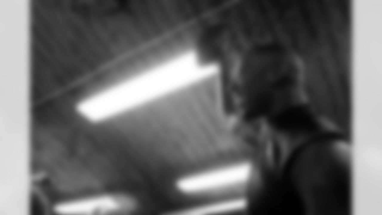 Atlanta Falcons tight end Kyle Pitts Sr. #8 celebrates in the locker room during the Week 15 Game against the Tampa Bay Buccaneers at Raymond James Stadium in Tampa, Florida on Thursday, December 11, 2025. (Photo by Jay Bendlin/Atlanta Falcons)