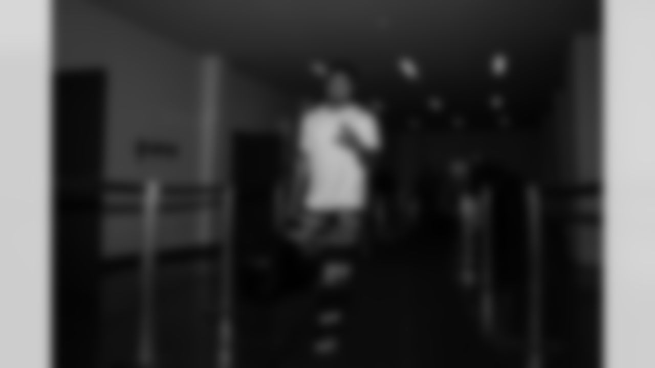 Atlanta Falcons running back Tyler Allgeier #25 arrives before the Week 10 Game against the Indianapolis Colts at Olympic Stadium in Berlin, Germany on Sunday, November 9, 2025. (Photo by Brandon Magnus/Atlanta Falcons)