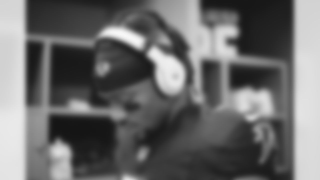 Atlanta Falcons running back Bijan Robinson #7 during the Week 15 Game against the Tampa Bay Buccaneers at Raymond James Stadium in Tampa, Florida on Thursday, December 11, 2025. (Photo by Brandon Magnus/Atlanta Falcons)