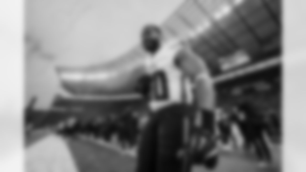 Atlanta Falcons defensive lineman David Onyemata #90 prior to the Week 10 Game against the Indianapolis Colts at Olympic Stadium in Berlin, Germany on Sunday, November 9, 2025. (Photo by Taylor McLaughlin/Atlanta Falcons)