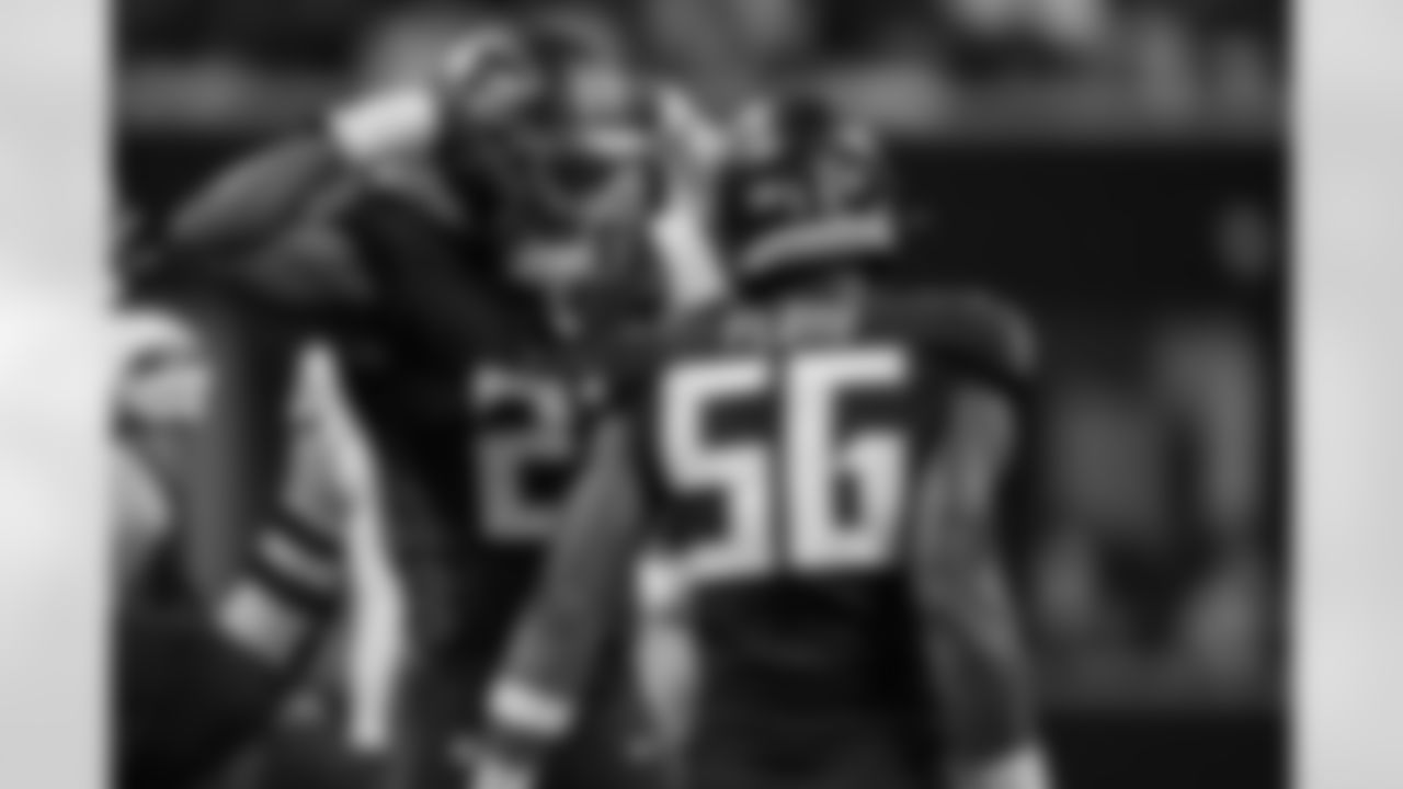 Atlanta Falcons edge rusher James Pearce Jr. #27 reacts during the second quarter of the Week 4 Game against the Washington Commanders at Mercedes-Benz Stadium in Atlanta, Georgia on Sunday, September 28, 2025. (Photo by Brandon Magnus/Atlanta Falcons)