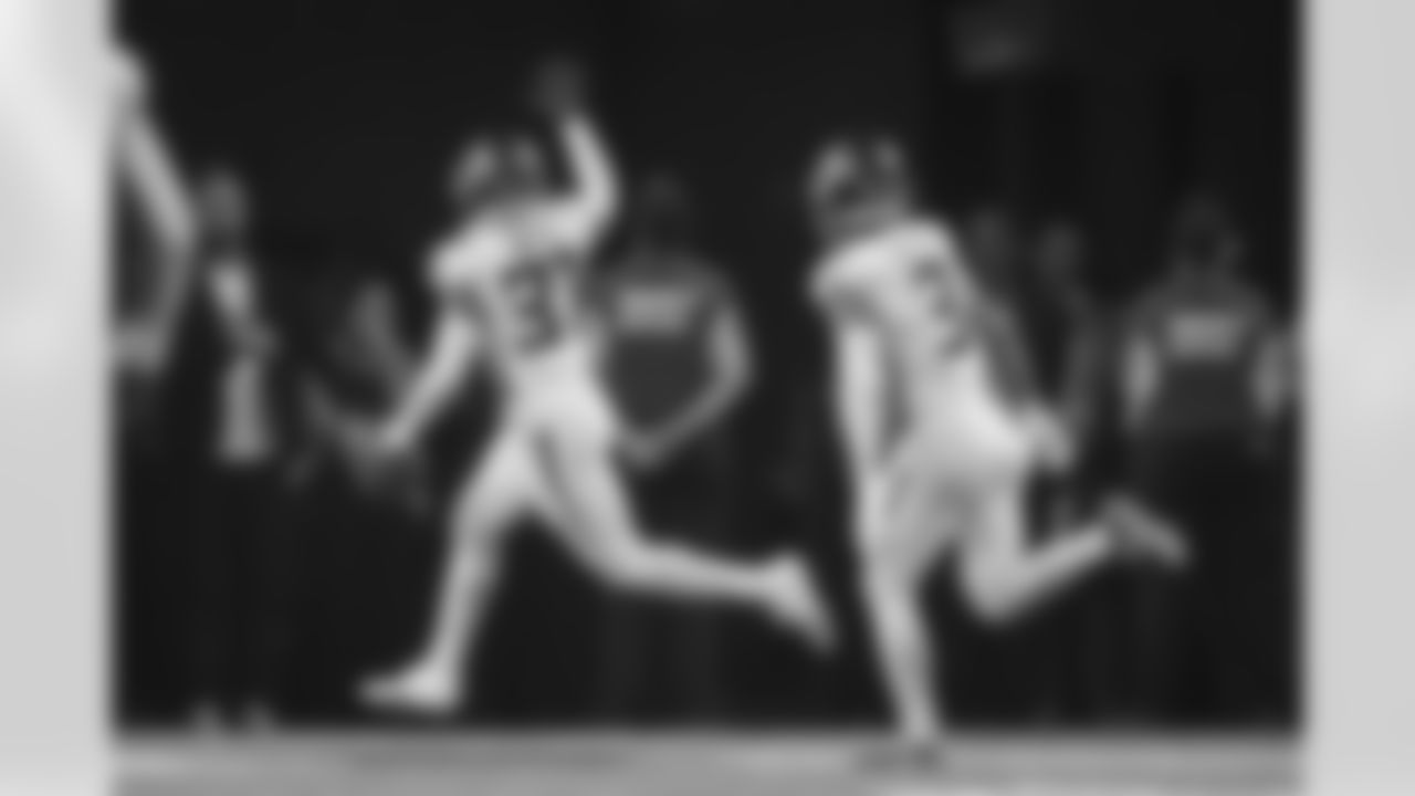 Atlanta Falcons safety Xavier Watts #31 celebrates after an interception during the fourth quarter of the Week 2 Game against the Minnesota Vikings at U.S. Bank Stadium in Minneapolis, Minnesota on Sunday, September 14, 2025. (Photo by Brandon Magnus/Atlanta Falcons)