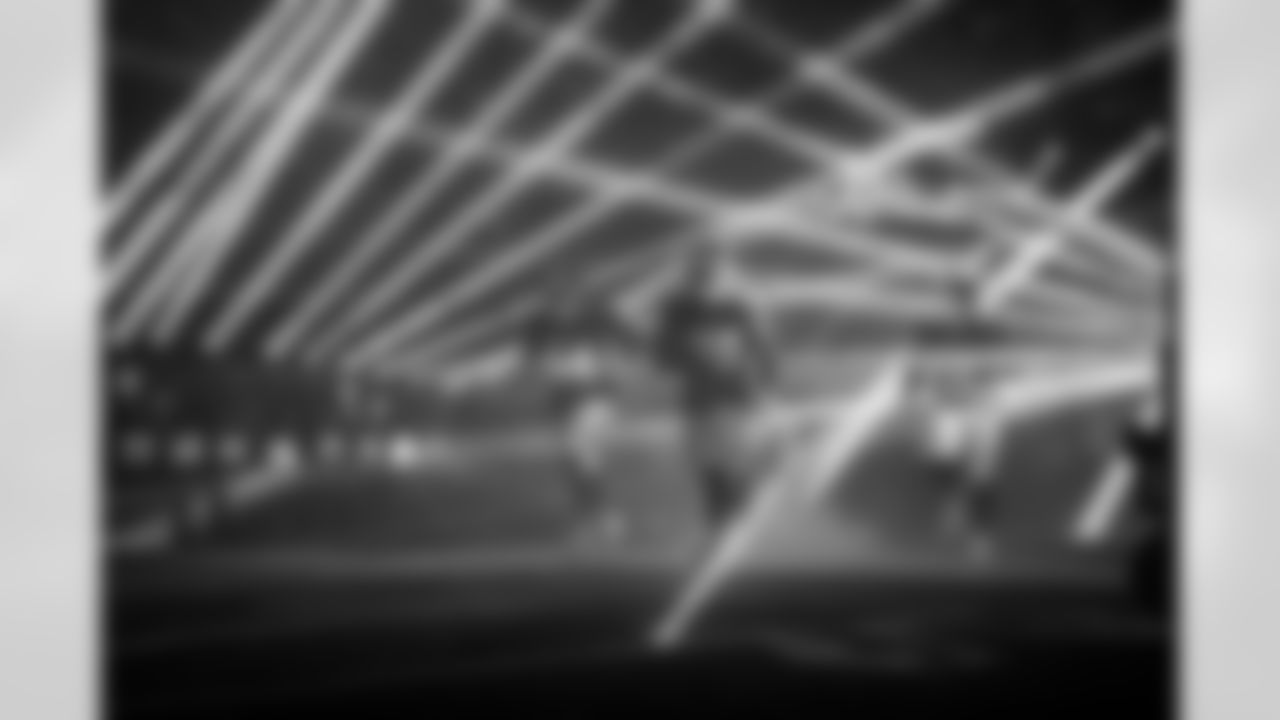 Atlanta Falcons defense runs out of the tunnel before the Week 17 Game against the Los Angeles Rams at Mercedes-Benz Stadium in Atlanta, Georgia on Monday, December 29, 2025. (Photo by Jay Bendlin/Atlanta Falcons)